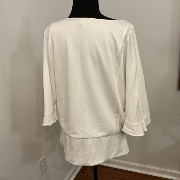 White House Black Market White Blouse - Picture 4 of 7